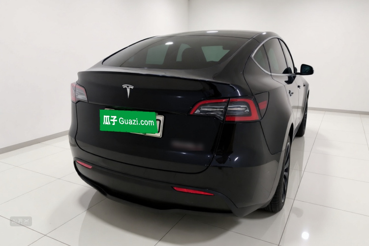 Tesla Model Y 2022 #6 Tesla Model Y 2022 car image #6