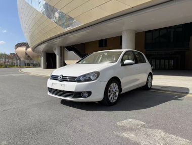 Volkswagen Golf 2015 Volkswagen Golf 2015 car image