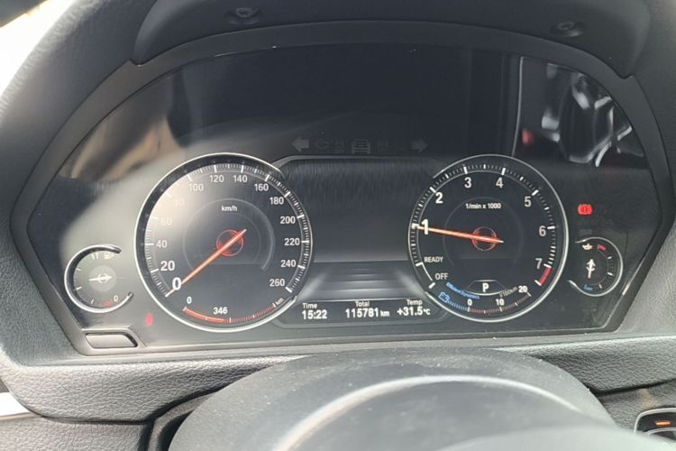 BMW 3 Series 2017 immagine di auto #16