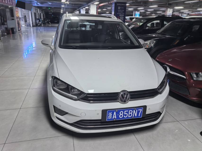 Volkswagen Golf Sportsvan 2017 #3 Volkswagen Golf Sportsvan 2017 car image #3