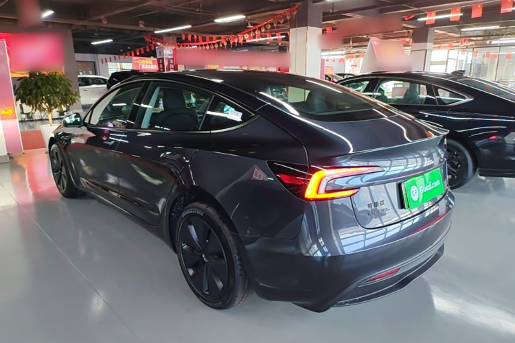 Tesla Model 3 2026 #5 Tesla Model 3 2026 car image #5