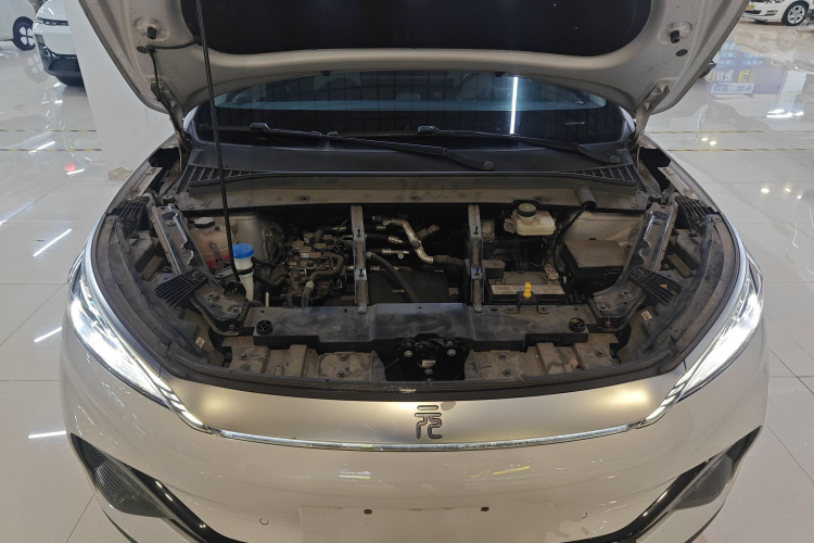 BYD Yuan Plus 2023 изображение автомобиля #20