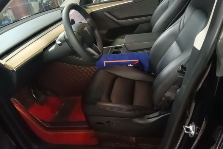 Tesla Model Y 2023 #15 Tesla Model Y 2023 car image #15