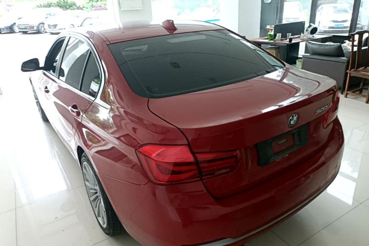 BMW 3 Series 2018 #5 BMW 3 Series 2018 car image #5