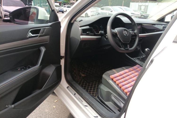 Volkswagen Lavida 2018 car image #18