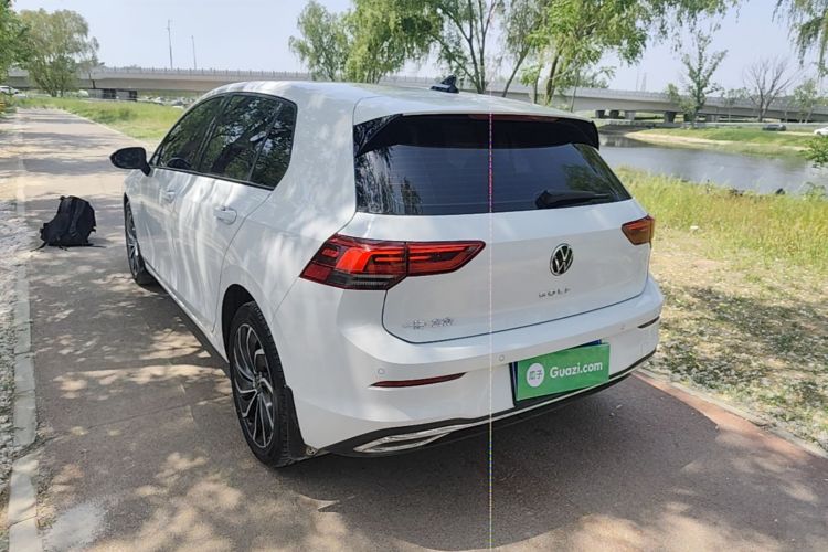 Volkswagen Golf 2022 изображение автомобиля #5