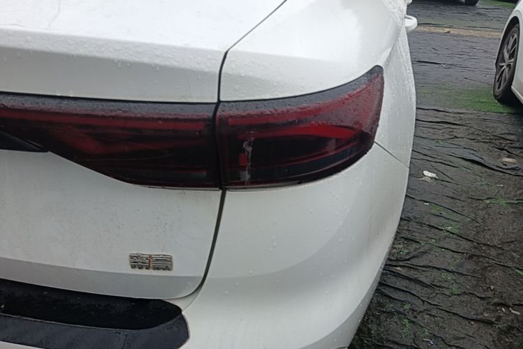 GEELY Emgrand 2022 car image #8