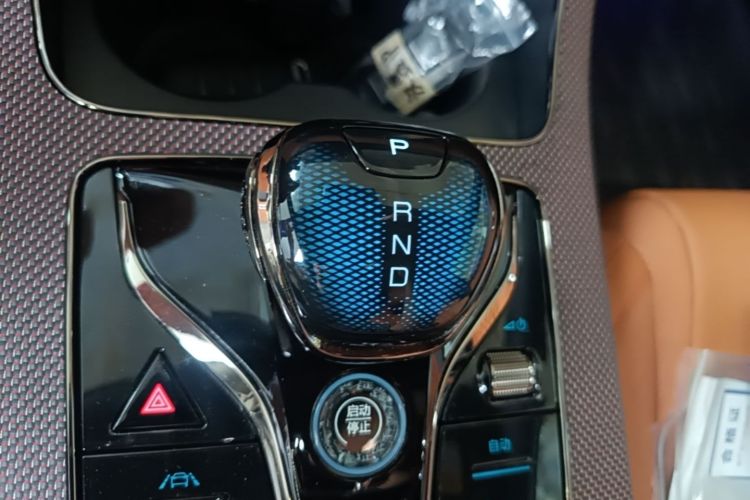 BYD Han 2022 #14 BYD Han 2022 car image #14