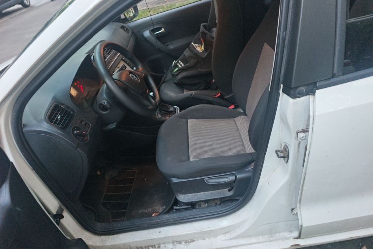 Volkswagen Polo 2016 #15 Volkswagen Polo 2016 car image #15
