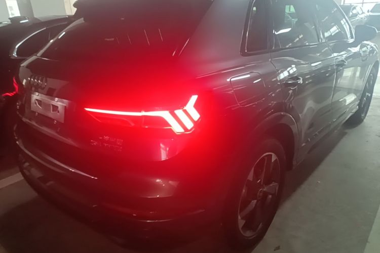 Audi Q3 2021 #8 Audi Q3 2021 car image #8