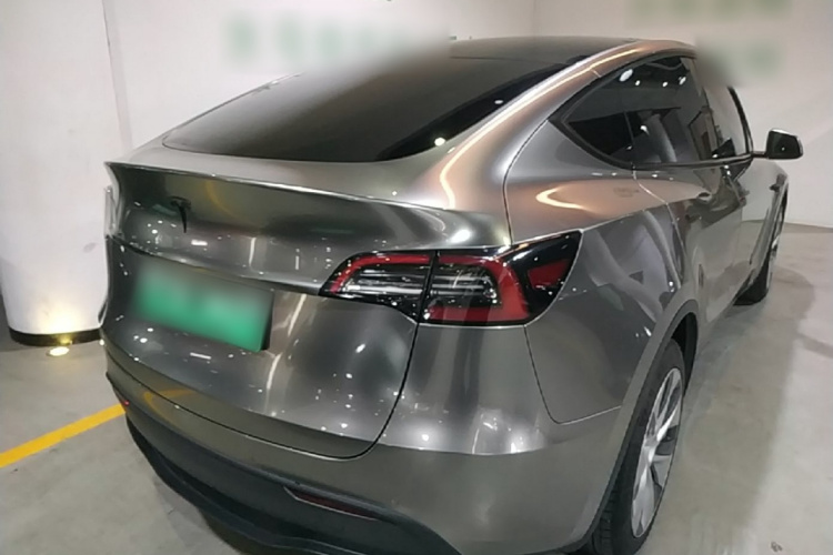 Tesla Model Y 2021 #7 Tesla Model Y 2021 car image #7