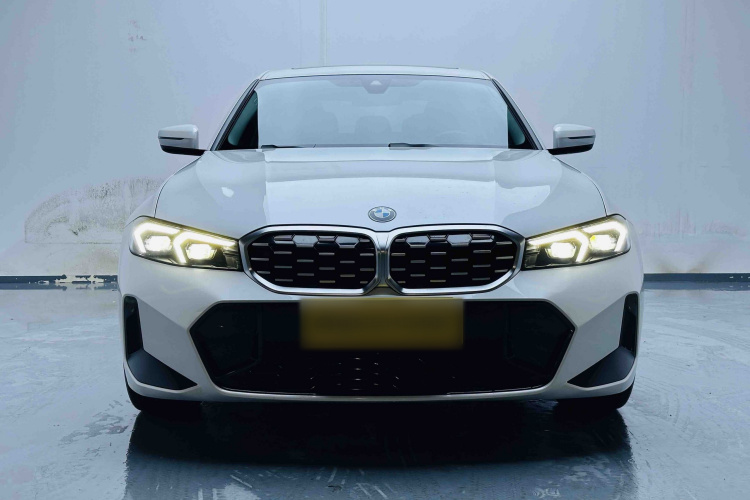 BMW 3 Series 2023 car image #3