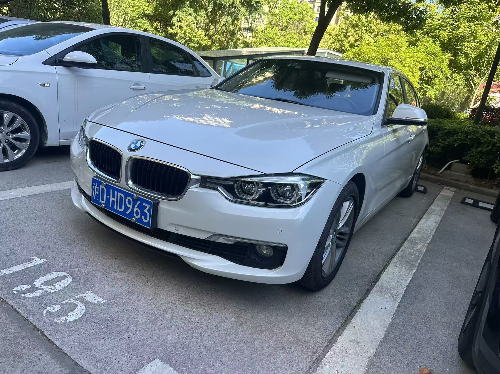 BMW 3 Series 2017 BMW 3 Series 2017 car image