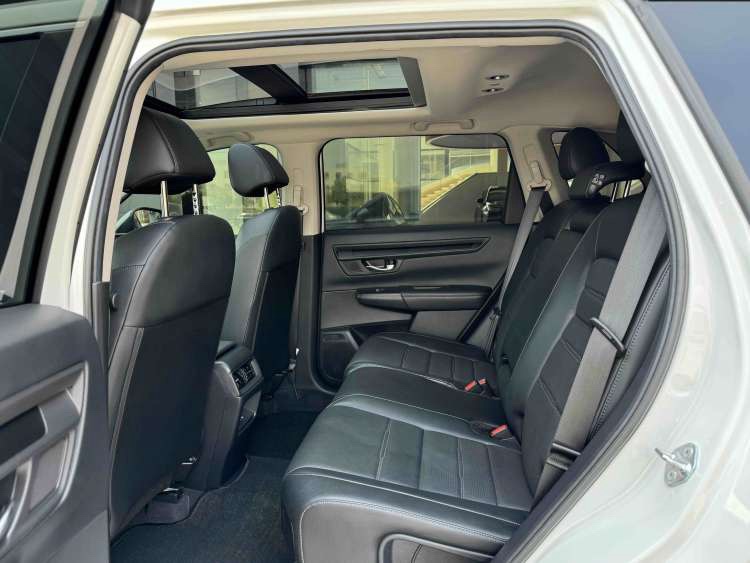 Honda CR-V 2025 car image #6