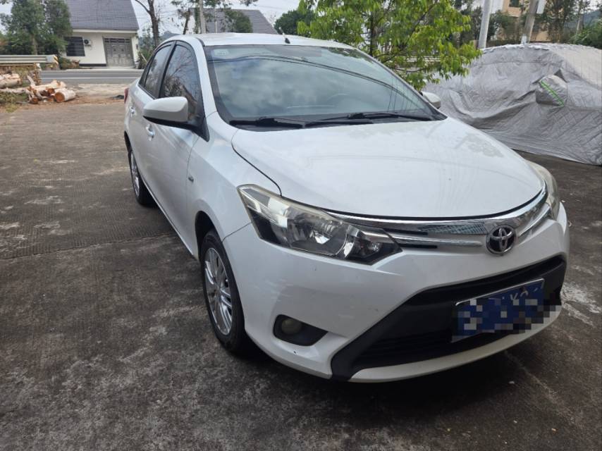 Toyota Vios 2015 immagine di auto #3