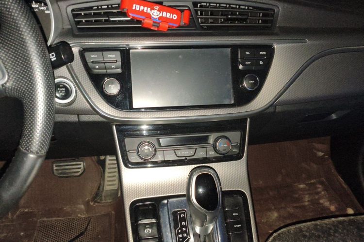 GEELY Emgrand GS 2016 изображение автомобиля #13