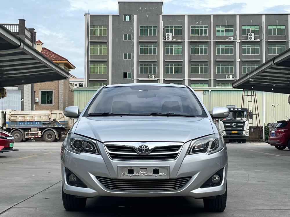 Toyota Corolla (Classic) 2013 صورة سيارة #2