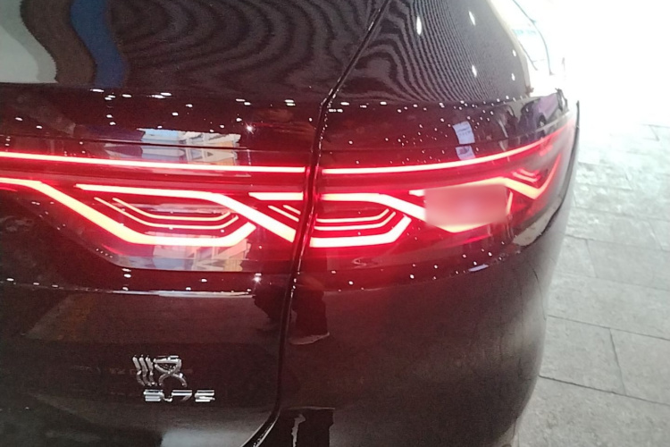 BYD Han 2022 car image #8