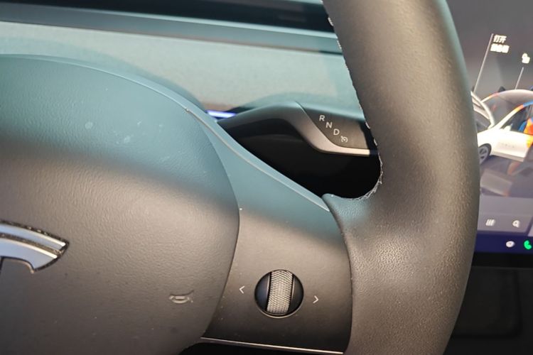 Tesla Model Y 2024 #14 Tesla Model Y 2024 car image #14