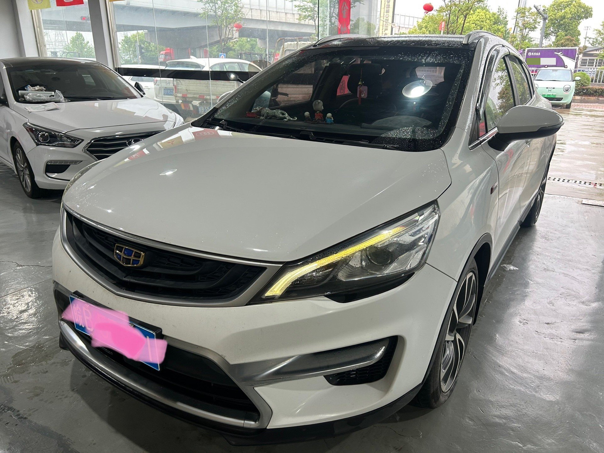 GEELY Emgrand GS 2017 GEELY Emgrand GS 2017 car image