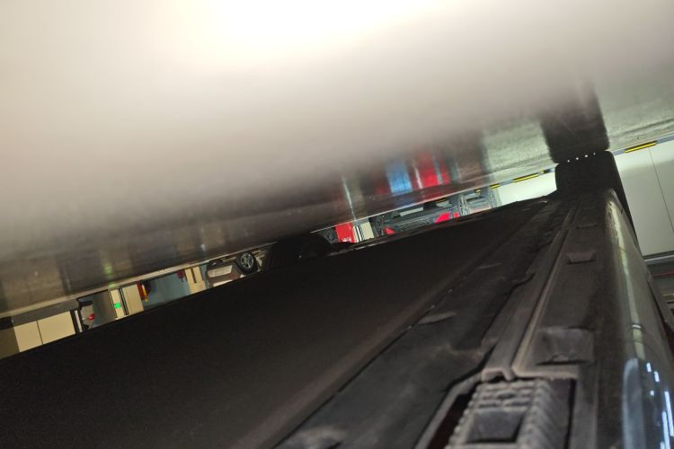 MI SU7 2025 image de voiture #21