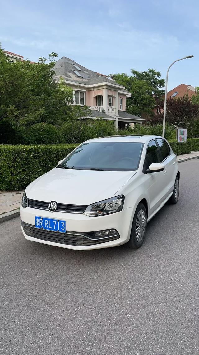 Volkswagen Polo 2018 car image #10