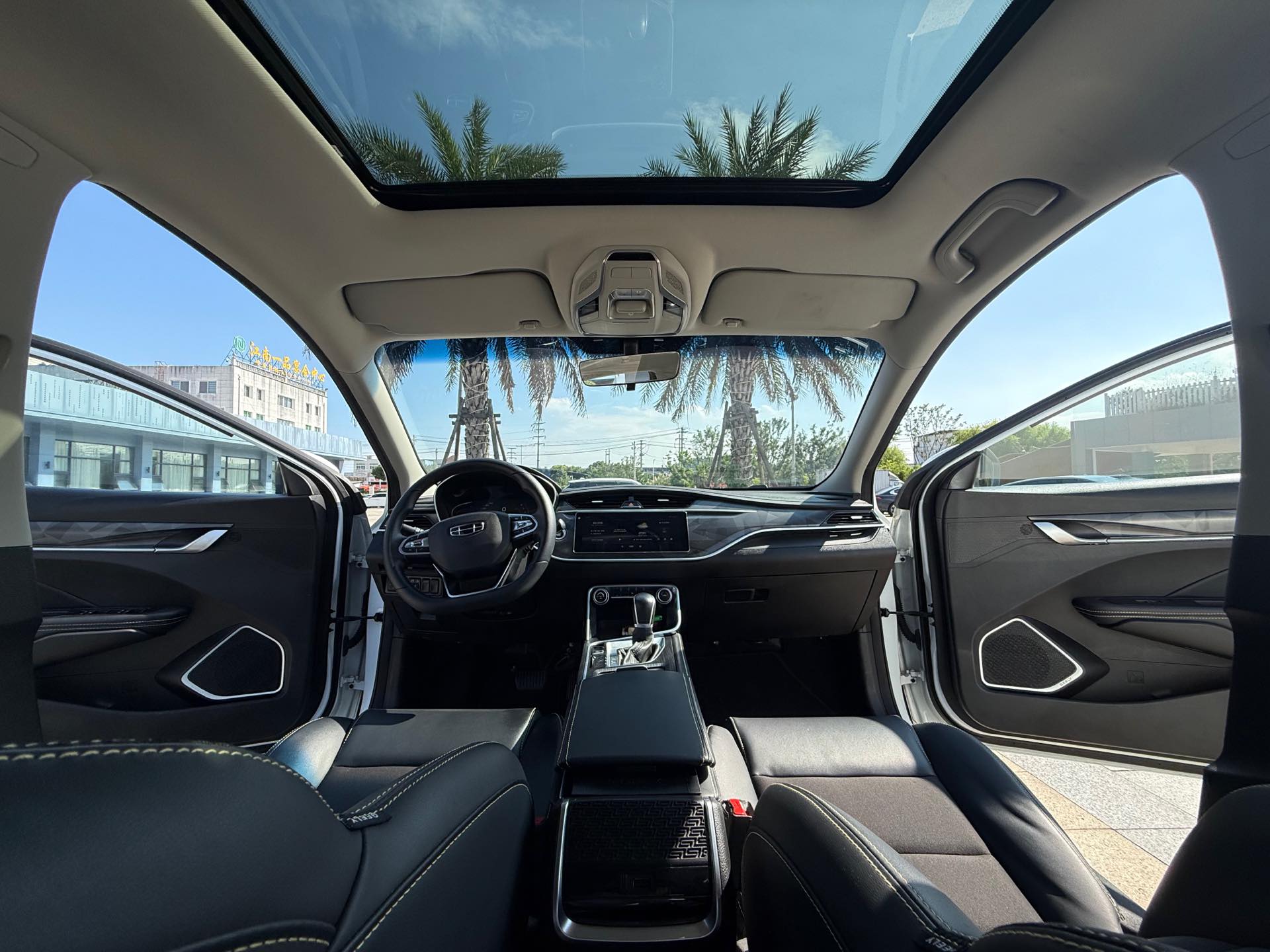 GEELY Binray 2021 car image #5