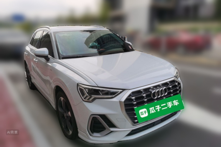 Audi Q3 2020 car image #4