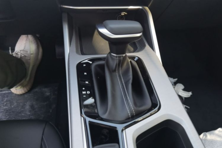 GEELY Emgrand 2026 car image #14