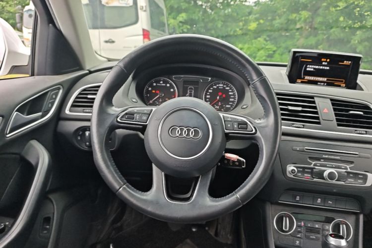 Audi Q3 2016 #12 Audi Q3 2016 car image #12