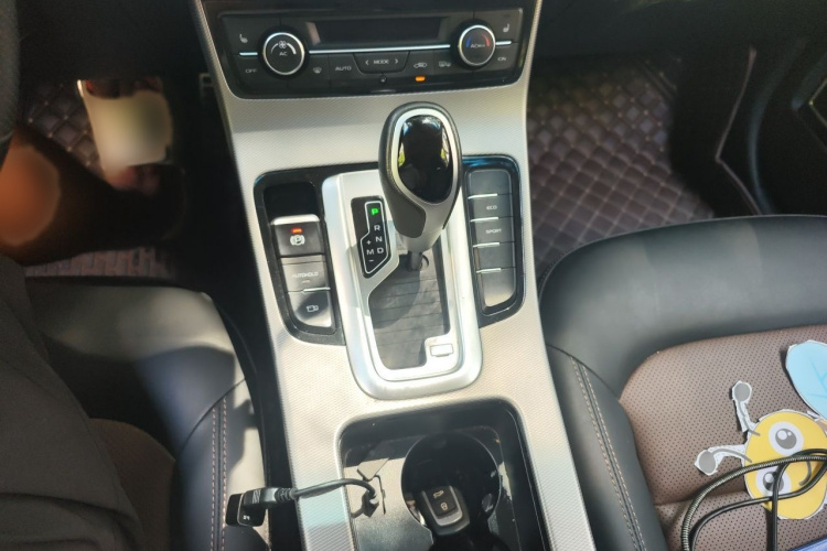 GEELY Emgrand GS 2018 car image #18