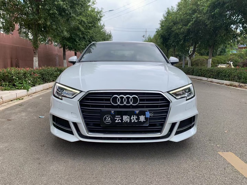 Audi A3 2017 immagine di auto #2