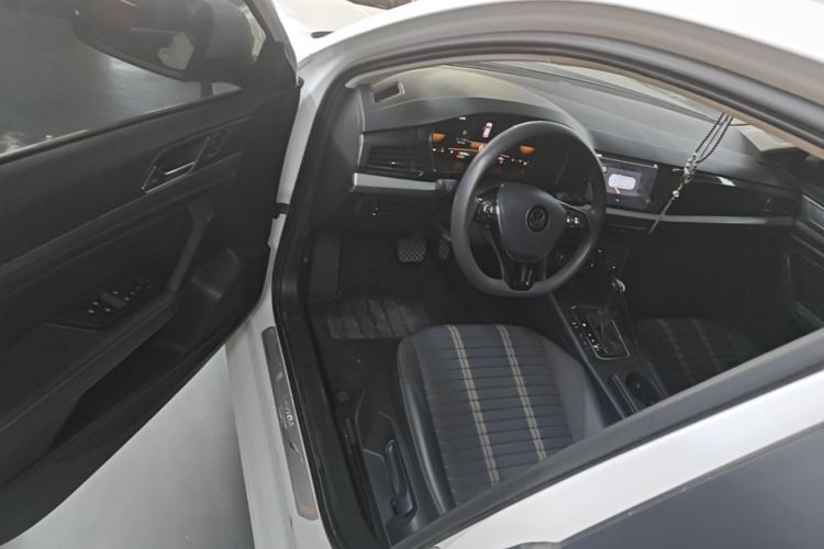 Volkswagen Lavida 2022 car image #16