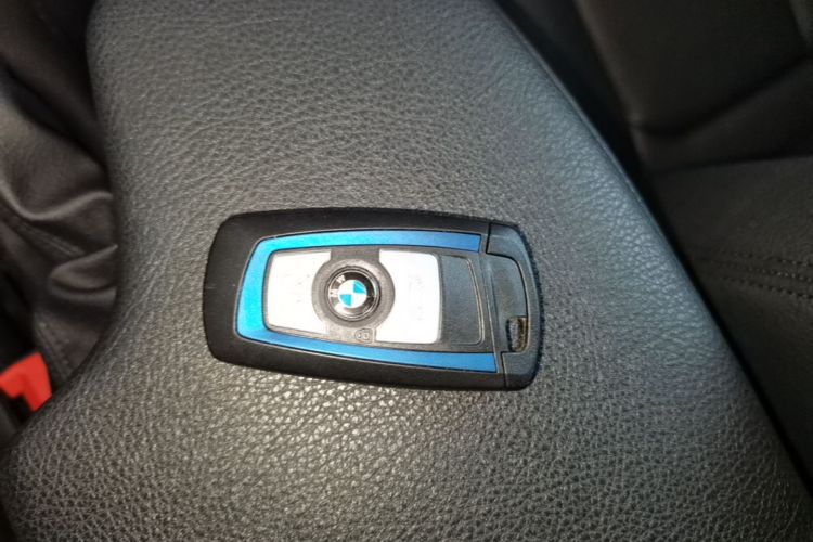 BMW 3 Series GT 2021 #9 BMW 3 Series GT 2021 car image #9