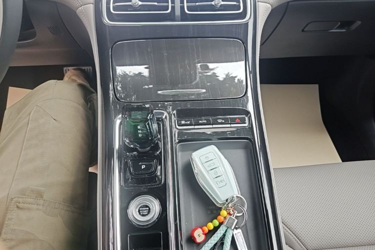 GEELY Boyue L 2025 #14 GEELY Boyue L 2025 imagen de coche #14