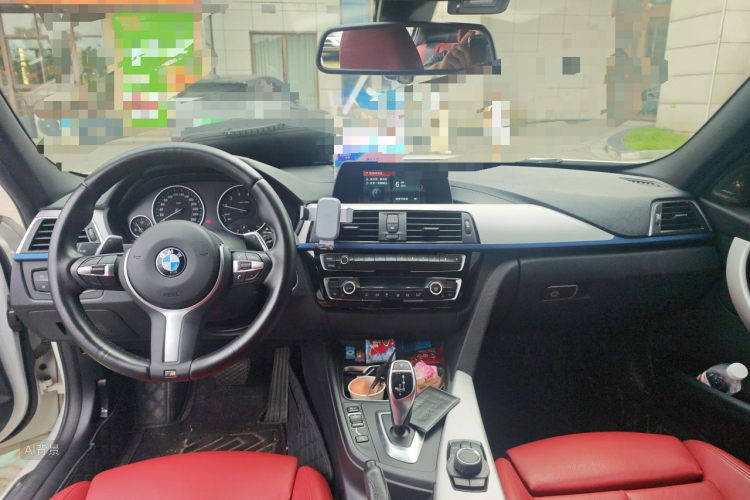 BMW 3 Series 2019 car image #11