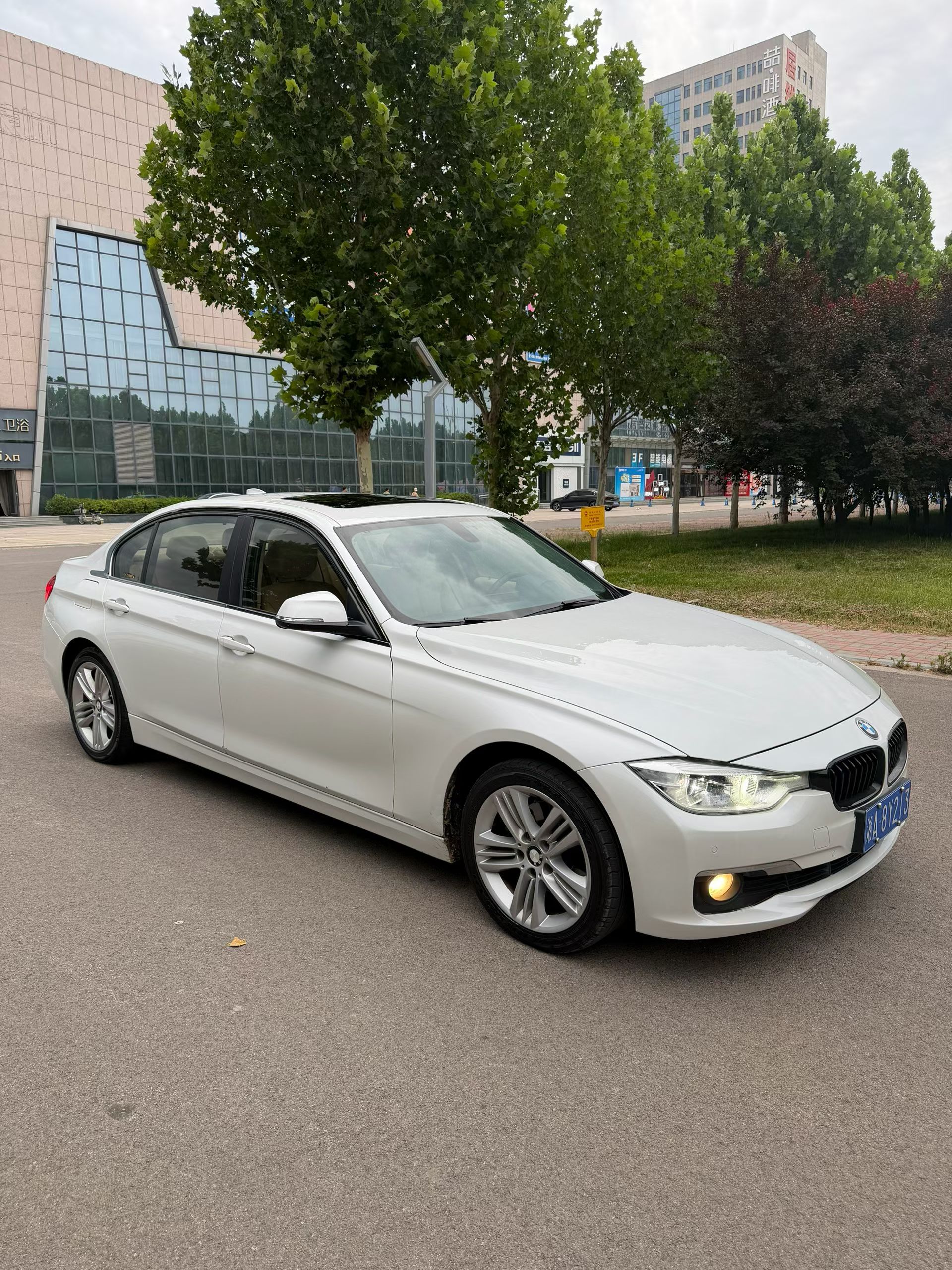 BMW 3 Series 2015 #5 BMW 3 Series 2015 car image #5