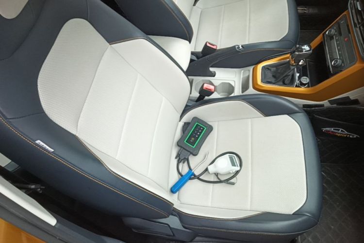 Volkswagen T-Cross 2019 #23 Volkswagen T-Cross 2019 car image #23