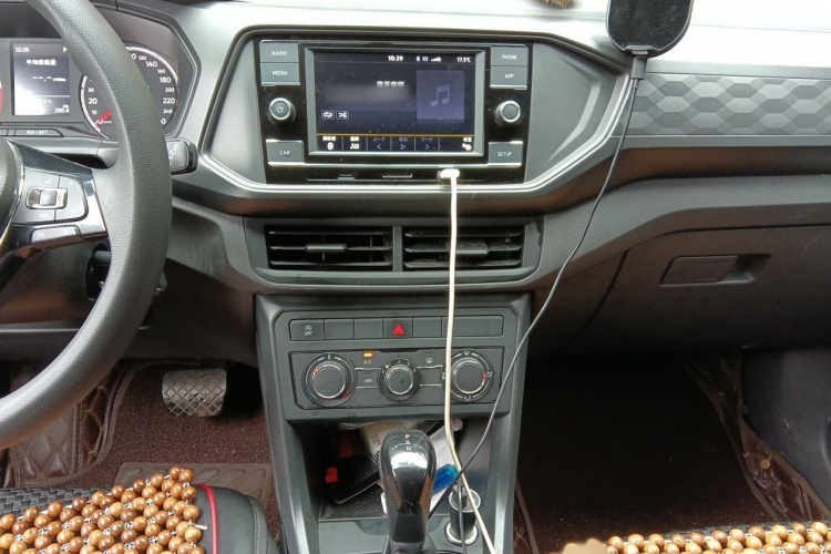 Volkswagen T-Cross 2020 immagine di auto #17