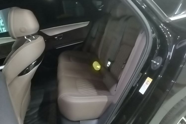 BYD Han 2025 #13 BYD Han 2025 изображение автомобиля #13