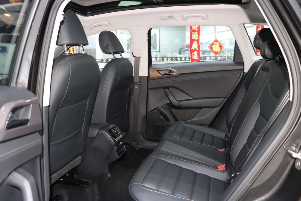 Volkswagen Tharu 2020 car image #19