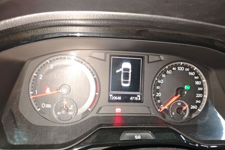 Volkswagen Bora 2019 imagen de coche #16