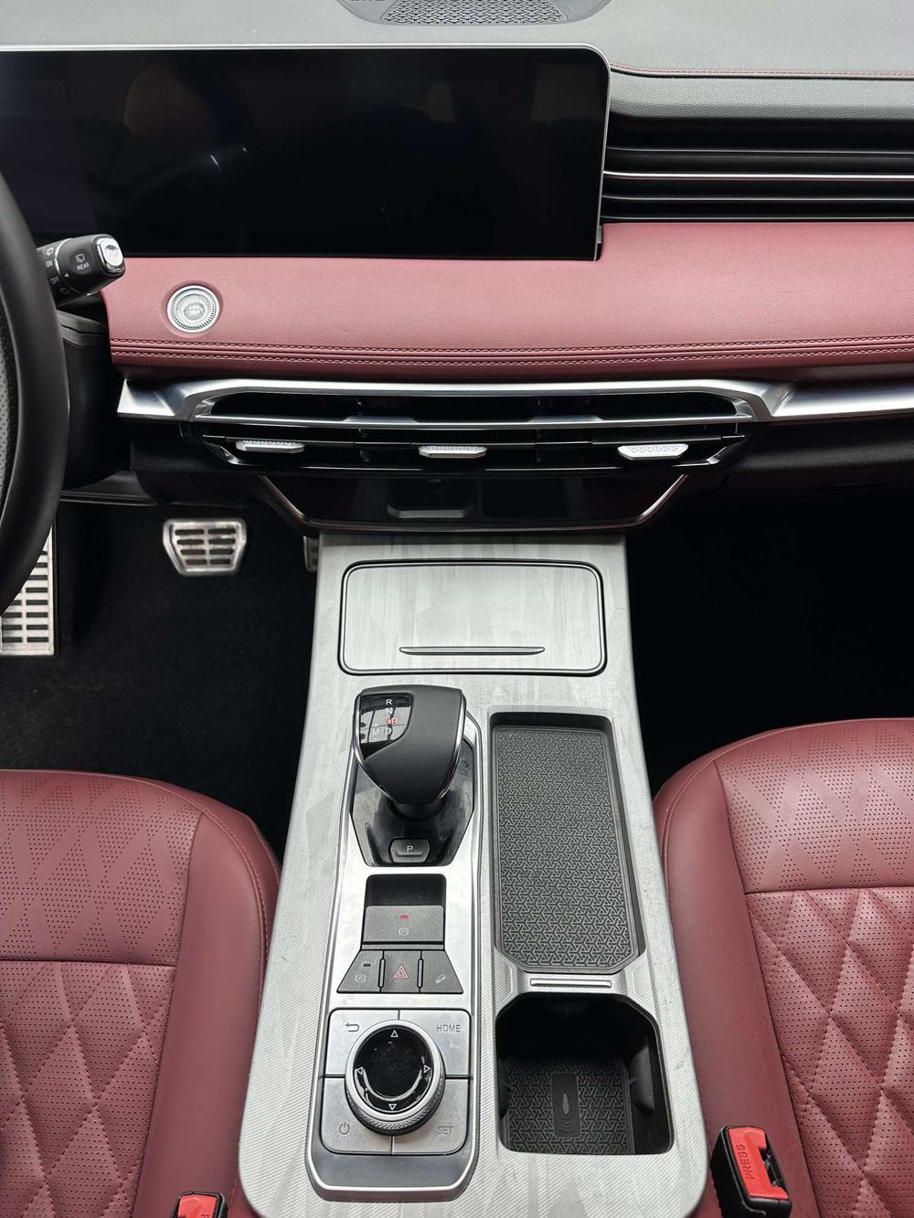 Jetour X70 PLUS 2023 car image #8