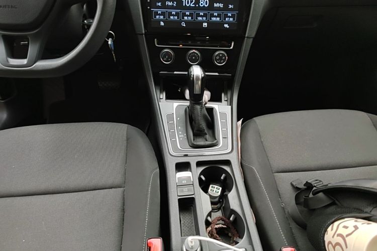 Volkswagen Golf 2018 #14 Volkswagen Golf 2018 car image #14