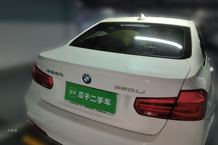 BMW 3 Series 2019 car image #6