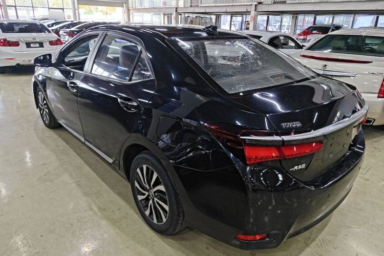 Toyota Corolla 2017 #5 Toyota Corolla 2017 car image #5