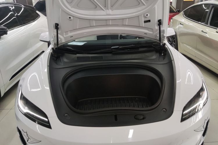 Tesla Model 3 2024 #22 Tesla Model 3 2024 car image #22