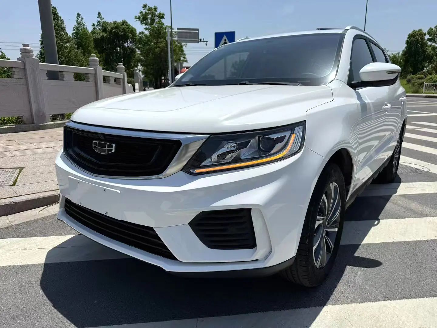 GEELY Vision X6 2020 car image 