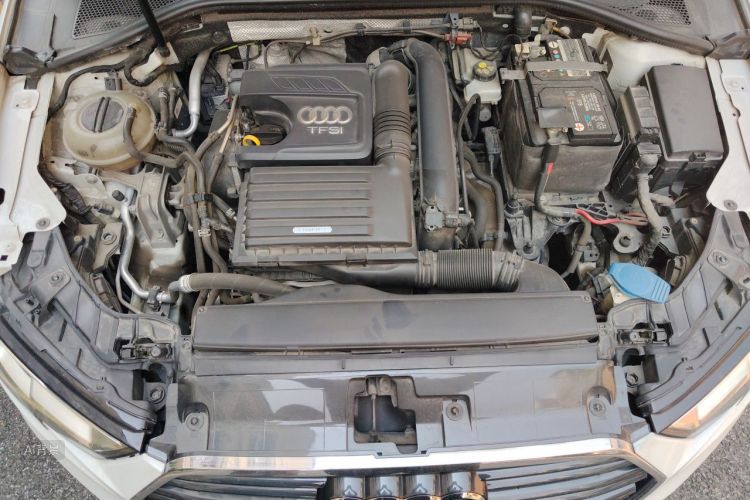 Audi A3 2018 immagine di auto #22