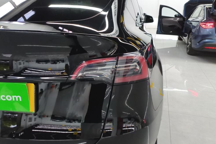 Tesla Model Y 2022 #8 Tesla Model Y 2022 car image #8